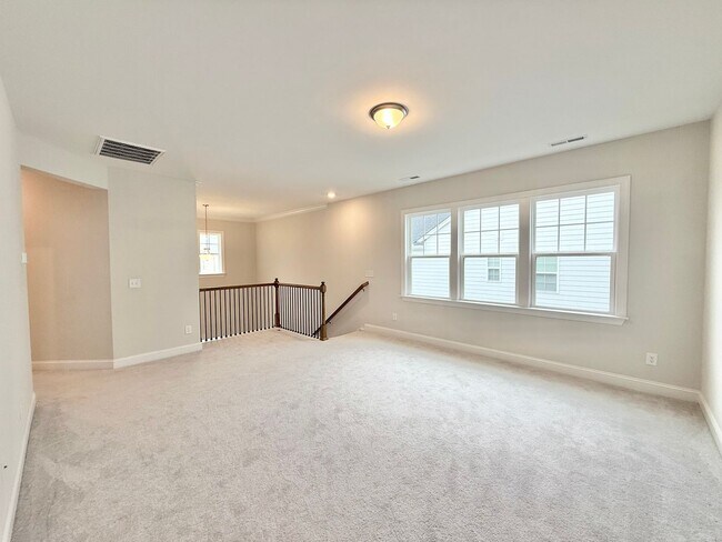 Building Photo - Remodeled 4BD, 3BA Wake Forest Home with L...