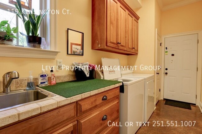 Building Photo - 119 Kensington Ct