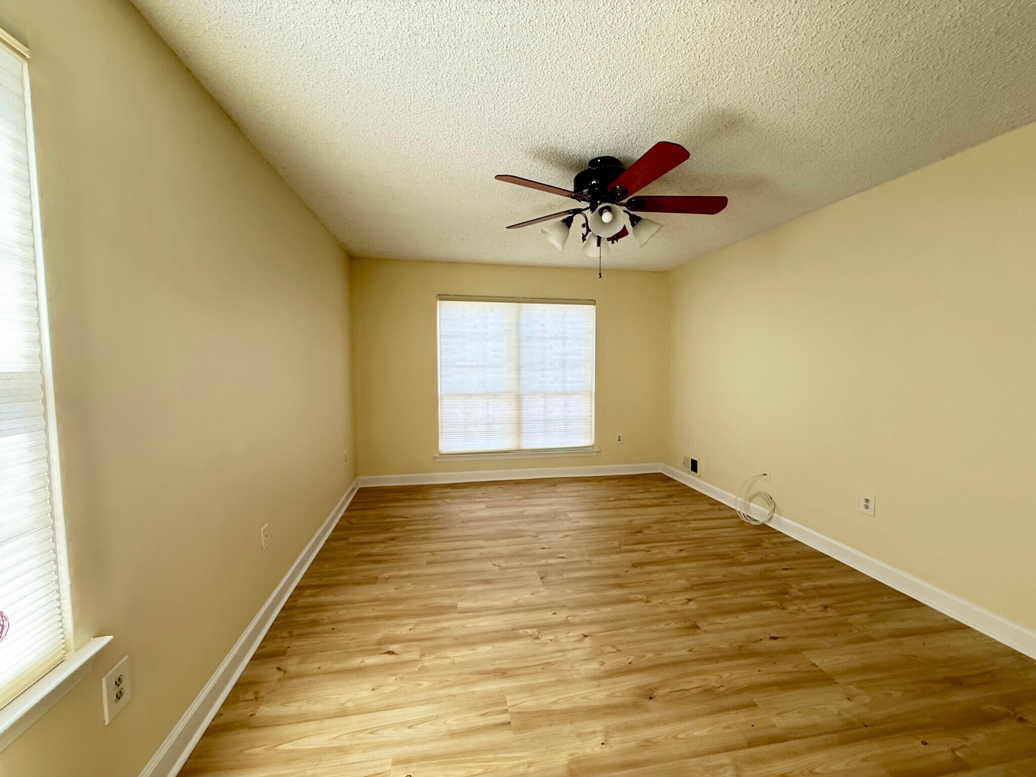 Building Photo - 49 Joyner Ct