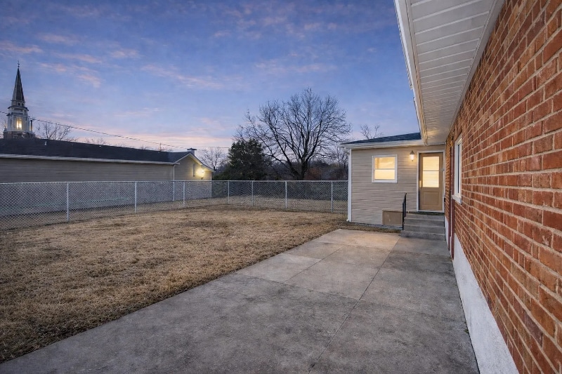 Building Photo - 1295 Chambers Rd