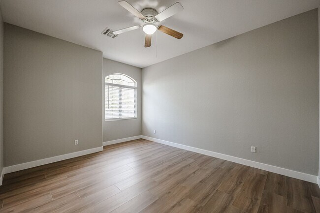 Building Photo - Location! Fully remodelled 4Bed/3Bath Home in Chandler, with pool