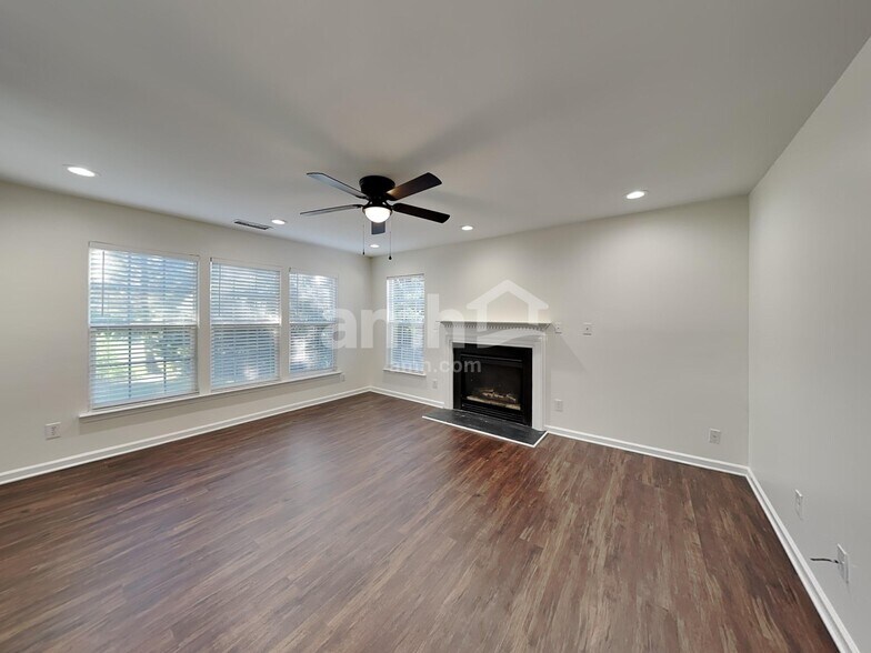 Building Photo - 123 Nahcotta Dr