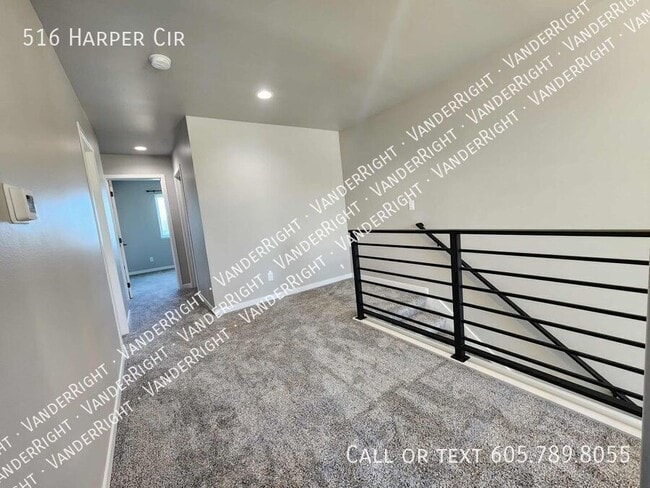 Building Photo - 516 Harper Cir