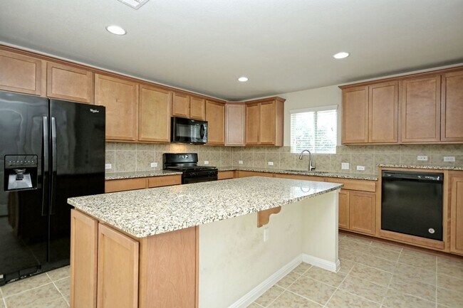 Building Photo - 213 Paint Creek Ln