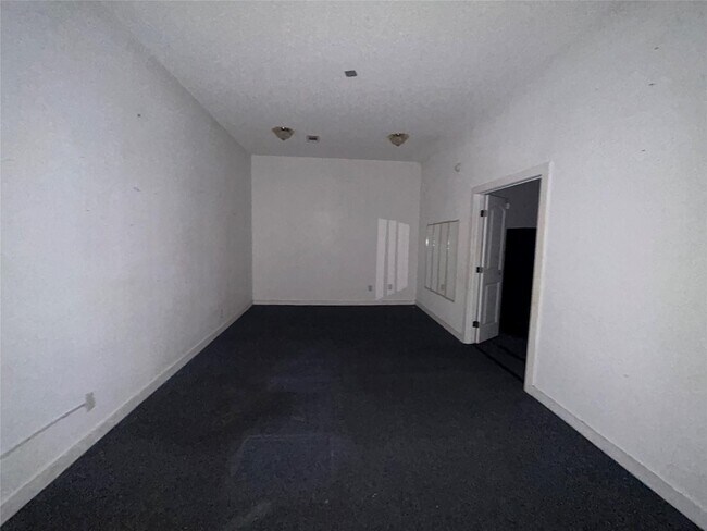 Building Photo - 7555 Morley St