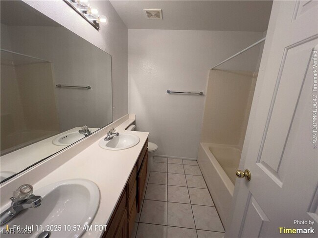 Building Photo - 4848 La Cumbre Dr