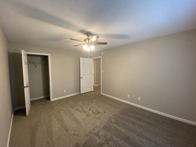 Building Photo - 3 Bedroom apartment in Maryville, TN!