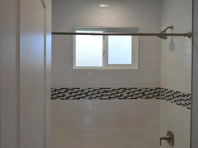 Building Photo - 5711 Calmor Ave