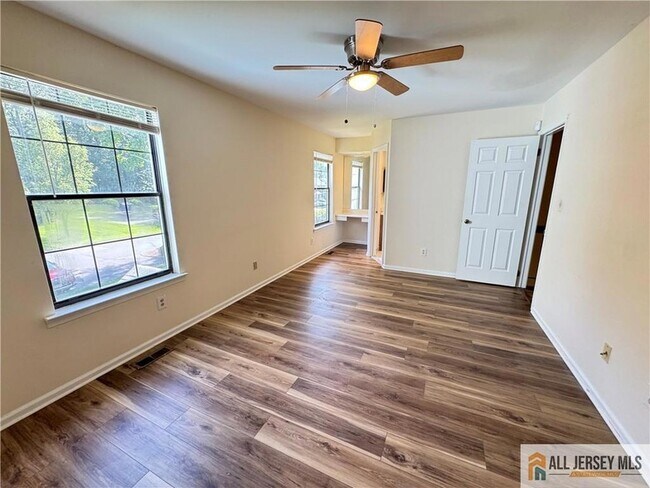 Building Photo - 3606 Cricket Cir