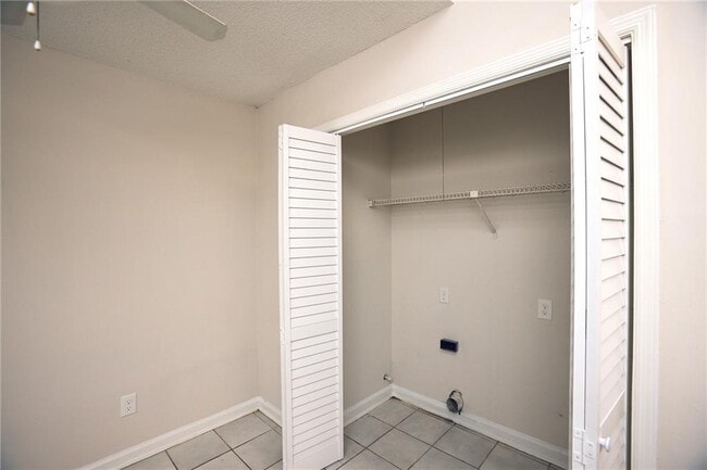 Building Photo - 3882 Springleaf Point