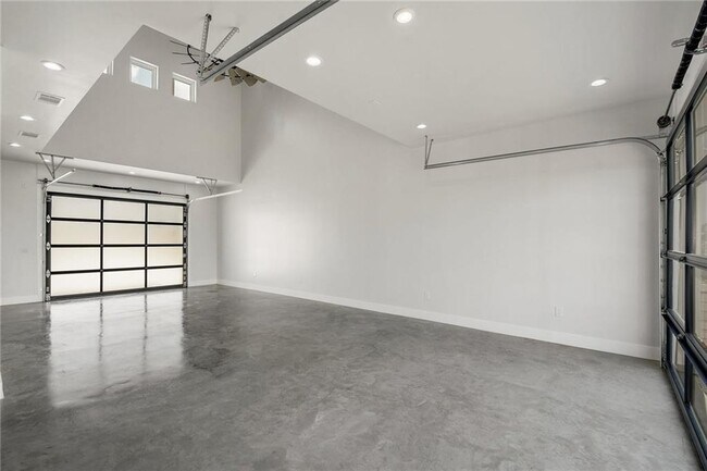 Building Photo - 14909 Texas St