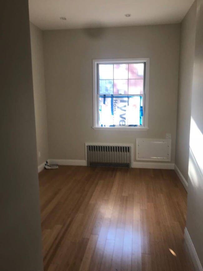 Building Photo - 16 Park St