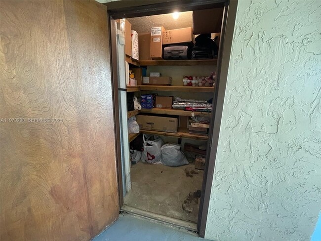 Building Photo - 9010 SW 125th Ave