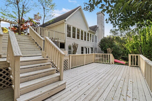Building Photo - Two Levels. Two Kitchens. One Pool. East Cobb at $5,495/month