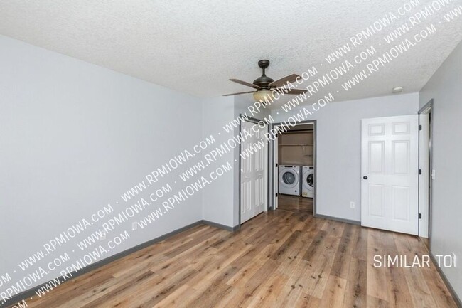 Building Photo - UPDATED!! 3 Bedroom, 1 Bath Townhome in Gr...