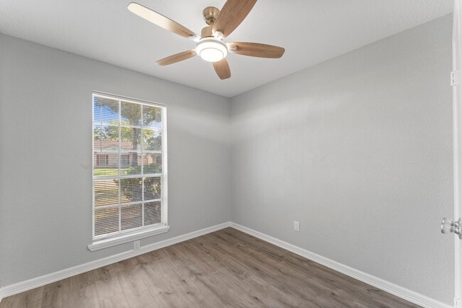 Building Photo - 4907 Tealgate Dr