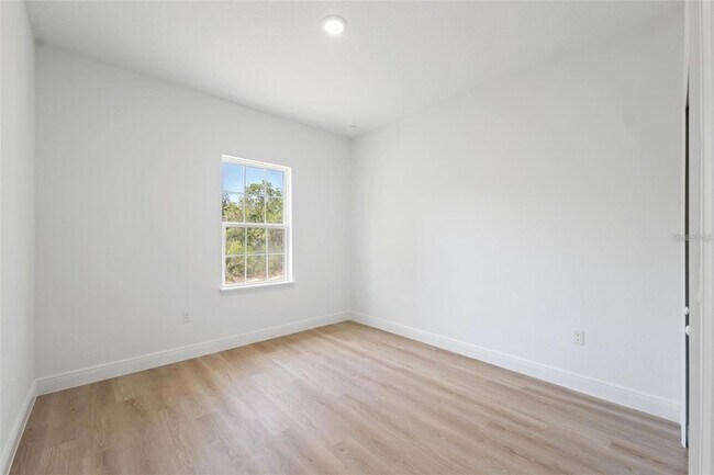 Building Photo - 3072 SW 168th Loop