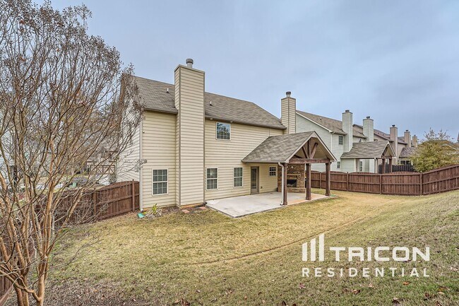 Building Photo - 328 Cliffhaven Cir