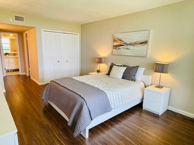 Building Photo - 3150 N Palm Aire Dr