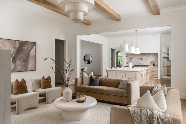 Building Photo - 4224 Granny White Pike