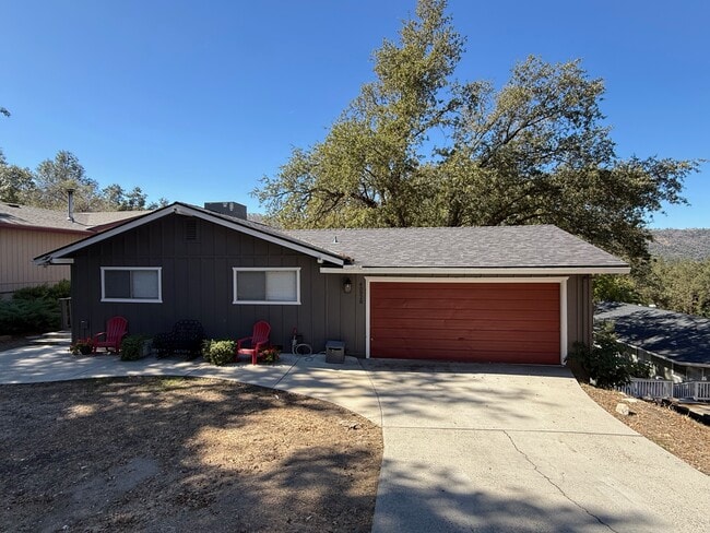 Primary Photo - 40828 Goldside Dr
