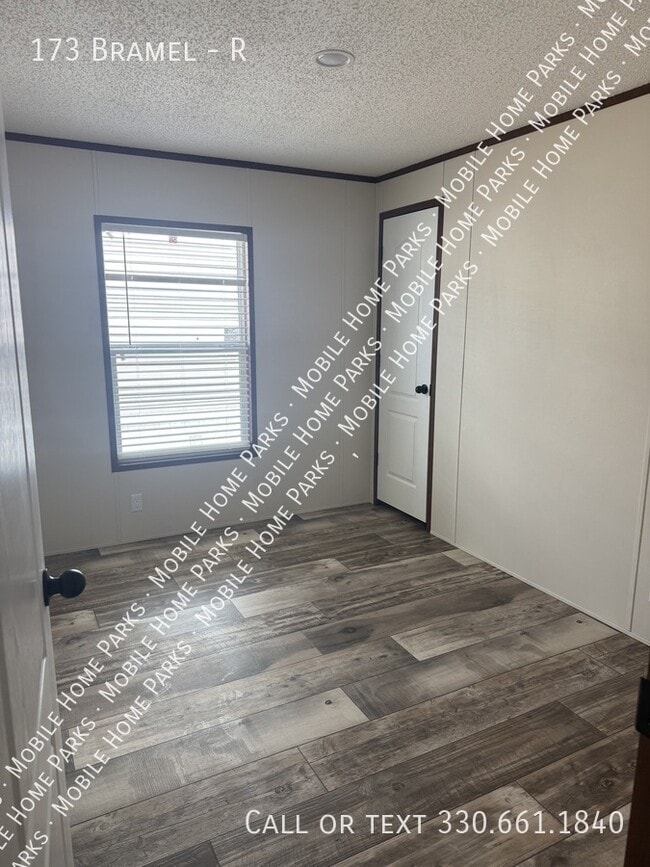 Building Photo - 173 Bramel-R