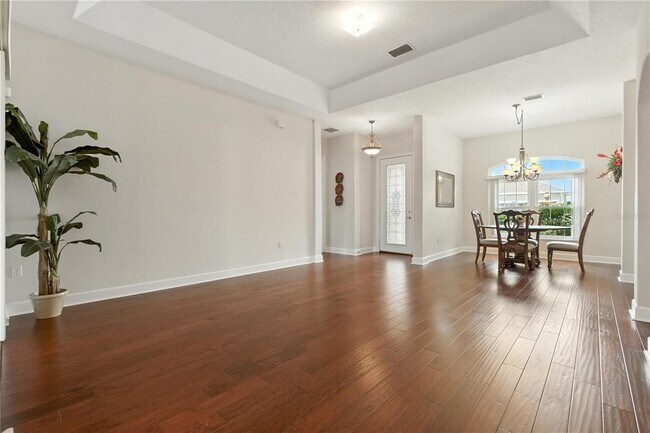 Building Photo - 457 Golf Vista Cir