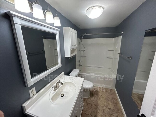 Building Photo - 3112 Charlotte Mill Dr