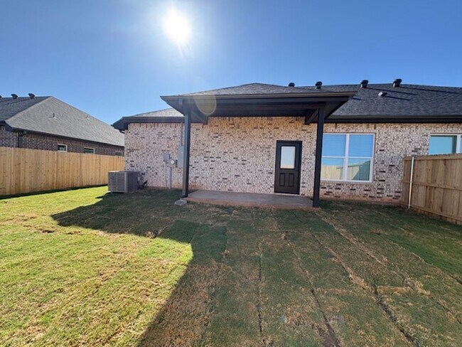 Building Photo - 374 Kristie Path