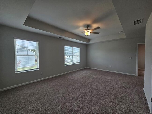 Building Photo - 1006 Northfield Dr