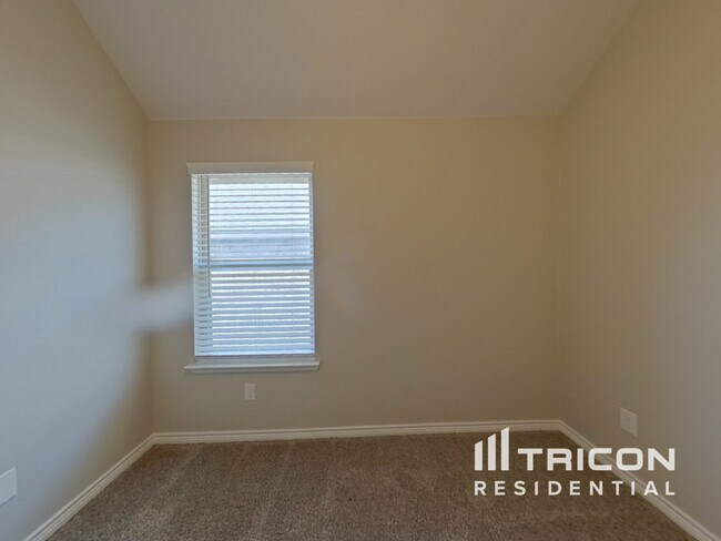 Building Photo - 126 Colony Way