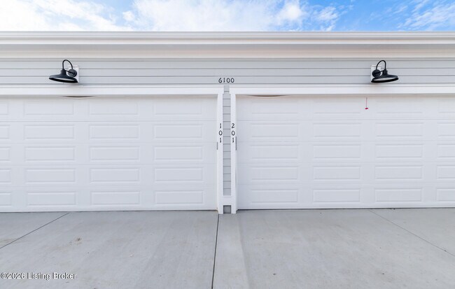 Building Photo - 6100 Passionflower Dr