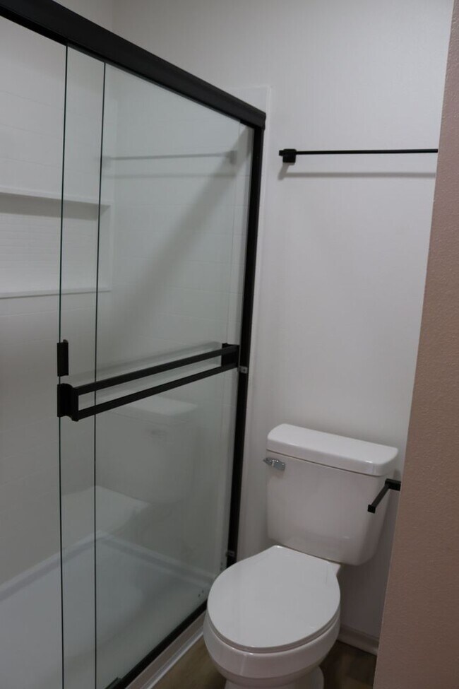 Building Photo - WaveHaus