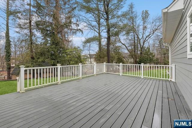 Building Photo - 25 Jones