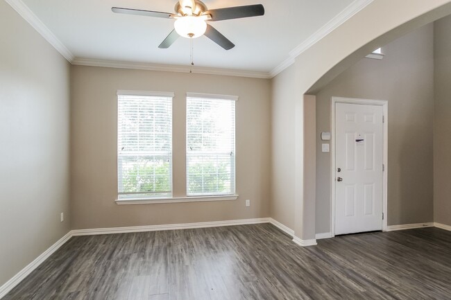 Building Photo - 5211 Clipper Hill Ct