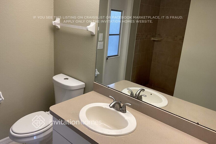 Building Photo - 2255 Dongola St