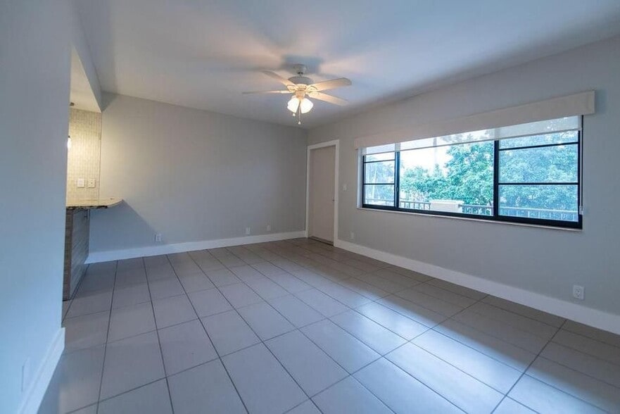 Building Photo - 64 Isle of Venice Dr