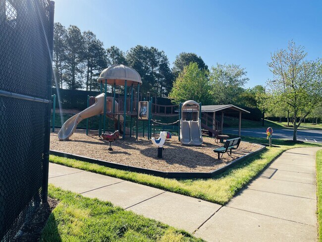 Building Photo - 408 Provincial St