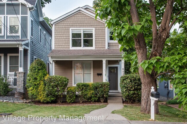 Primary Photo - 3 br, 3.5 bath House - 908 11th Avenue North