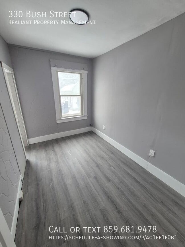 Building Photo - 330 Bush St