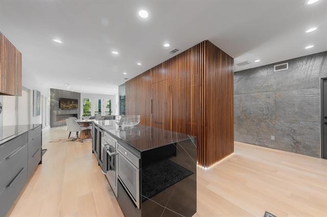 Building Photo - 3731 Gilbert Ave