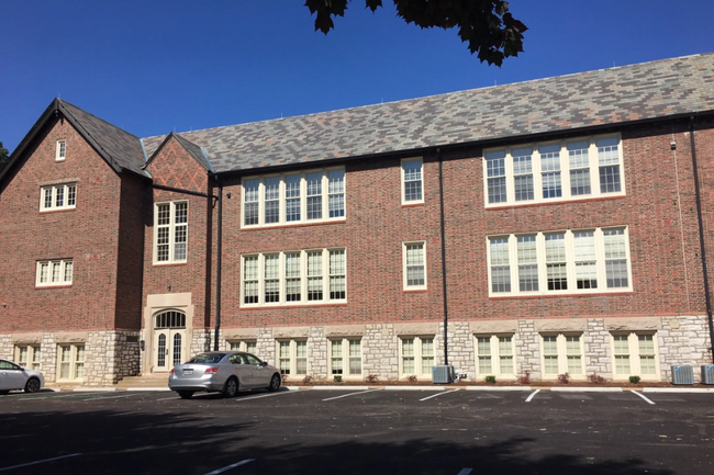 Exterior (North) - Hawthorne Apartments