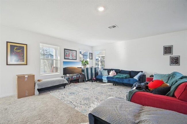 Building Photo - 857 Powell St