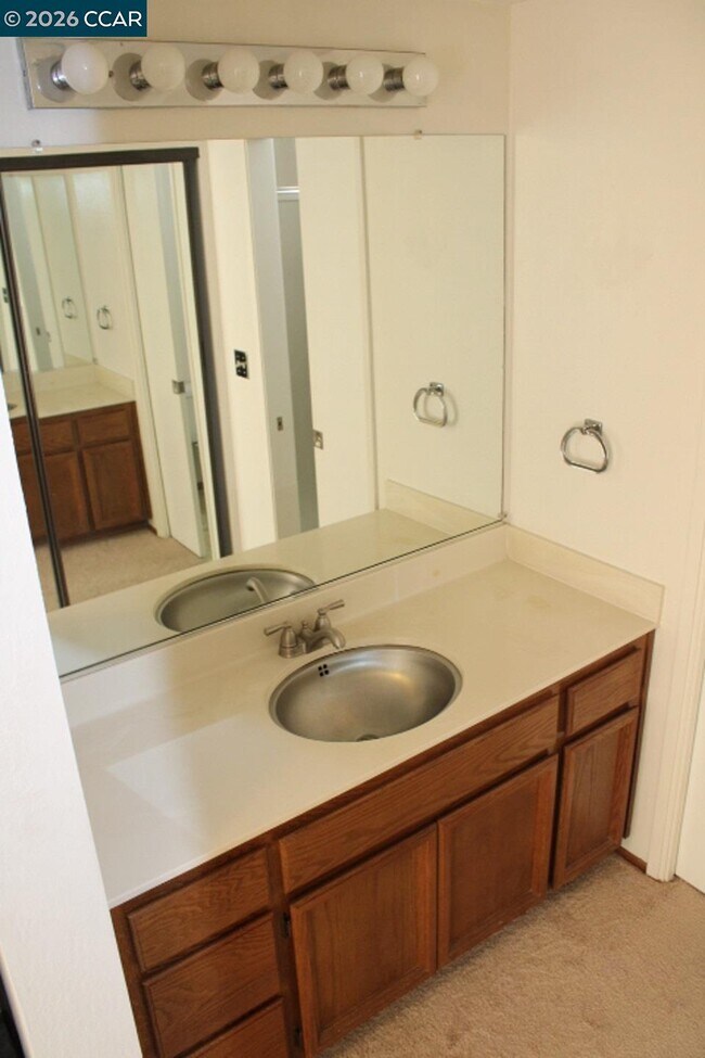 Building Photo - 3614 Stoneglen S