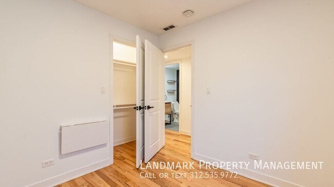 Building Photo - 2038 W 21st St