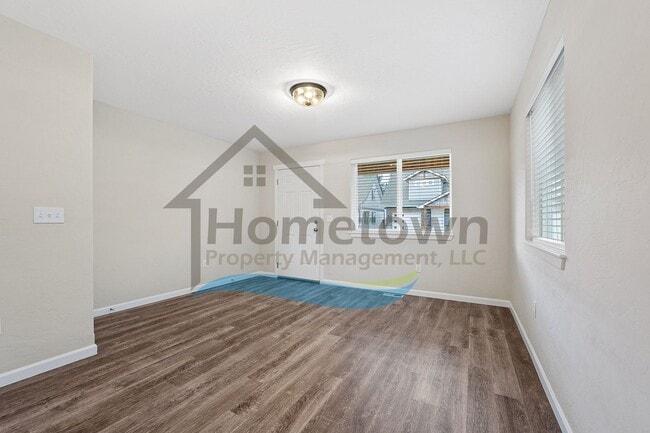 Building Photo - 2 Bedroom 2 Bath Home with Attached Garage Available in Coeur d'Alene!