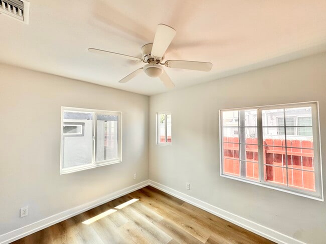 Building Photo - 4408 Brunswick Ave