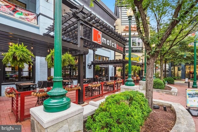 Building Photo - 7607 Eastern Ave NW