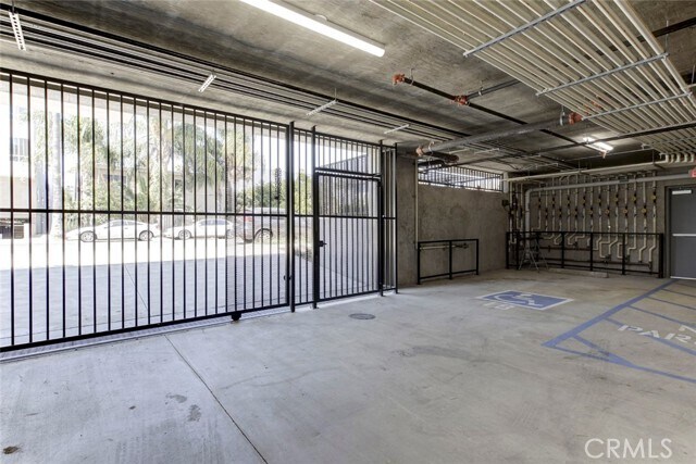 Building Photo - 14810 Delano St
