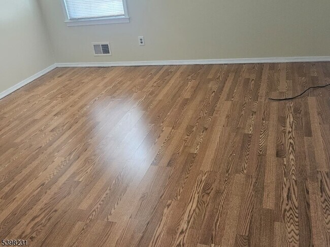 Building Photo - 99 Chapman Pl